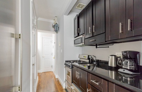 Nolita Appartement | Blueground | Nolita, balcony, nr Washington Square