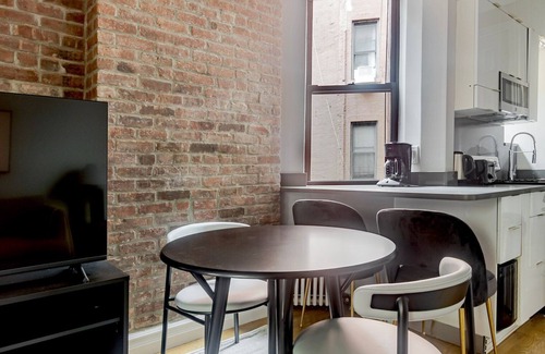 Nolita Appartement | Blueground | Nolita, balcony, nr Bowery