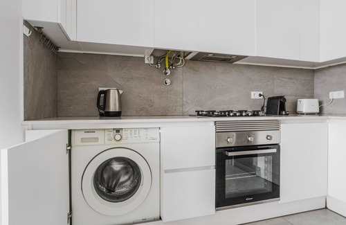 Santa Isabel Appartement | Blueground | Oeiras, AC & w/d, nr museums