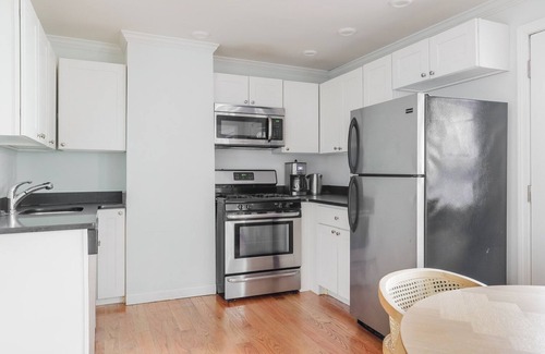 South Boston Appartement | Blueground | S. Boston, w/d, balcony, nr ICA
