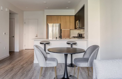 Newhall Appartement | Blueground | Santa Clara, washer, nr Central Park