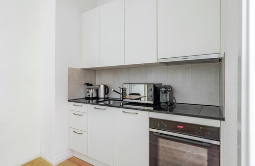 Seebach Appartement | Blueground | Seebach, washer, nr Zurich Zoo