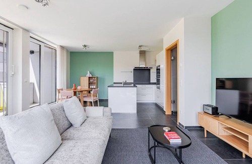 Senningerberg Appartement | Blueground | Senningerberg, balcony, nr Parc de Merl