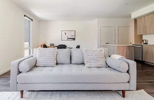 Alameda Appartement | Blueground | West Alameda, view, nr Alameda Park