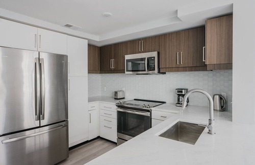 Woodmont Triangle Appartement | Blueground | Woodmont, pool & gym, nr Bethesda Row