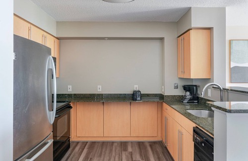 Woodmont Triangle Appartement | Blueground | Woodmont Triangle, fitness, nr Park