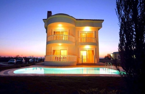 Kadriye Villa | BlueHomes 4 Bedroom Private Pool Villas Y