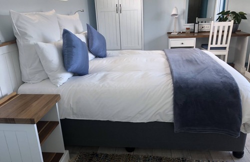 Arniston Maison | BlueSky Guest House Arniston