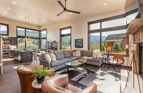 Silverthorne Maison | NOUVEAU Home Listing NOUVELLE construction VETERAN 4. 9 * hôte RÉDUIT prix intro / const!
