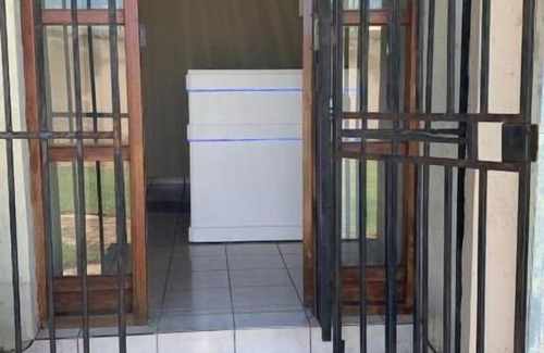 Emalahleni Maison | Blueville Guest House