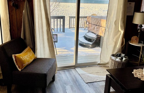 Chautauqua County Cottage | Bluffside Retreat-cozy cottage with panoramic views of Lake Erie