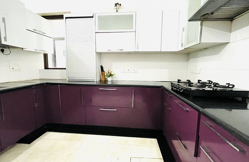 New Delhi Appartement | BluO 2BHK @ Greater Kailash Lift, Balcony, Parking