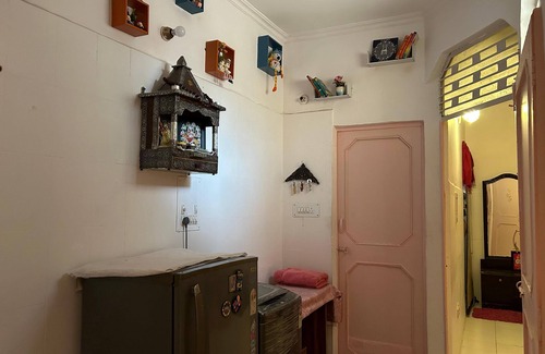 New Delhi Appartement | Blush boho apartment : 1 bedroom 1 living room with bolconies