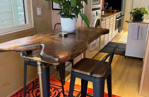 Chatham Maison | BLUSH: Boutique TINY home*private spa*walk to town