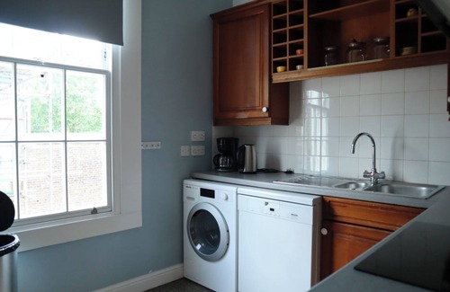 Angel Appartement | BnBNook - Chic 3BR Near St. Pancras and King's Cross