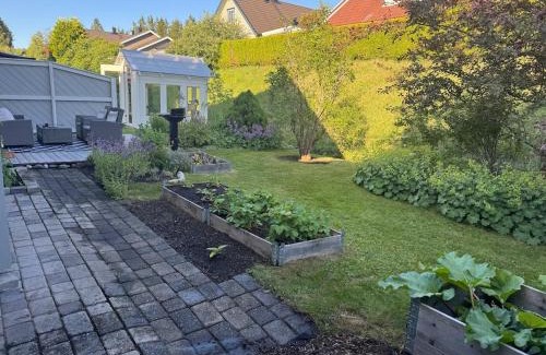 B Maison | Bo komfortabelt i Bø, på ferie eller jobb