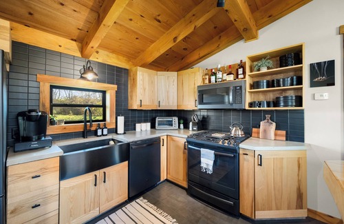 Bouckville Maison | Bo's Hideaway: Waterfront Retreat near Colgate University!