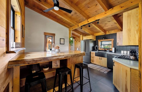 Bouckville Maison | Bo's Hideaway: Waterfront Retreat near Colgate University!