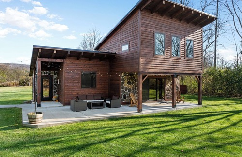Bouckville Maison | Bo's Hideaway: Waterfront Retreat near Colgate University!
