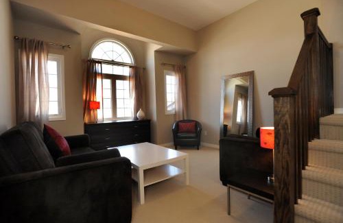 Highland West Maison | Boardwalk Homes - Vacation Homes & Executive Suites