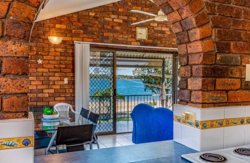 Bongaree Maison | Boasting some of Bribie's Best Waterviews