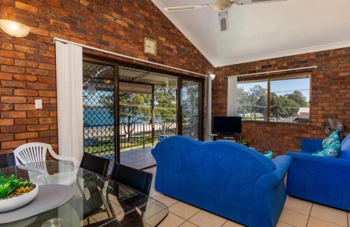 Bongaree Maison | Boasting some of Bribie's Best Waterviews