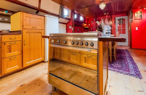 Kerkdriel Maison | Boat Bliss on the Zandmeren Lake