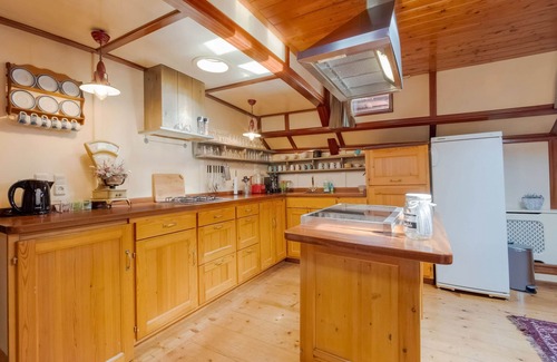 Kerkdriel Maison | Boat Bliss on the Zandmeren Lake
