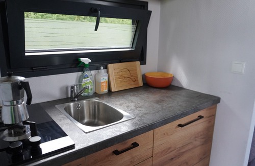 Saint-Quentin Location De Bateaux | Boat "Comfortable sur l'Eau - S Q" with Private Terrace