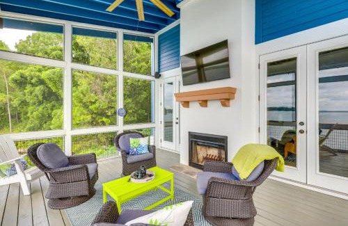 Alexander City Maison | Boat Dock and Stunning Views Lake Martin Retreat!