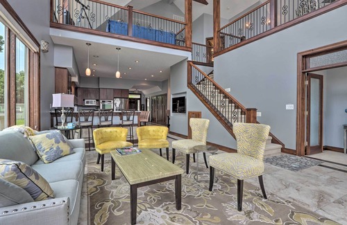 Kaiser Maison | Boat Dock & Kayaks: Luxury Lake of the Ozarks Home