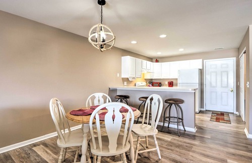 Camdenton Copropriété | Boat, Fish & Swim On-Site: Lake of The Ozarks Unit