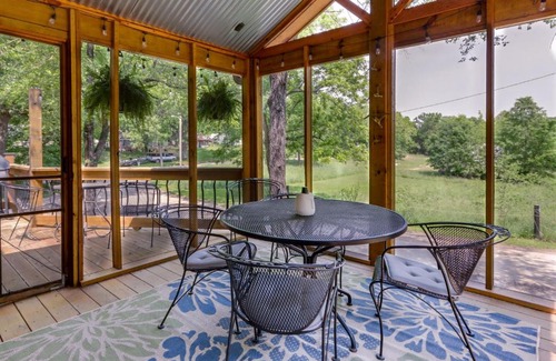 Warsaw Maison | Boat Slip and Screened Porch Warsaw Cabin Retreat