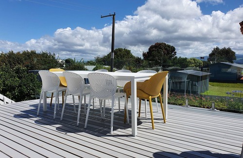Bowentown Maison | Boatclub with Harbourviews