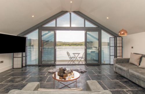 Windermere Maison | Boathouse on the Lake