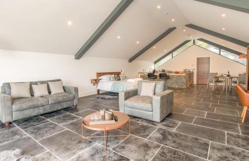 Windermere Maison | Boathouse on the Lake