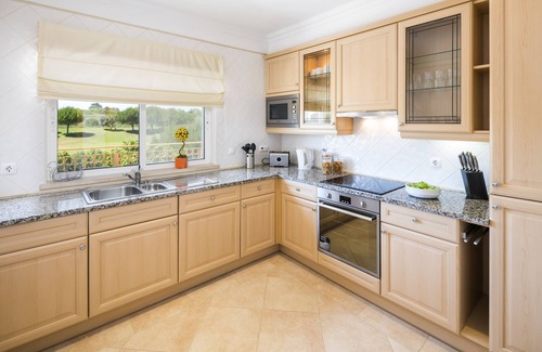 Atalaia Appartement | Boavista luxueux Golf 2 Lit / 2Bath surplombe fairway, vue sur la mer, un spa, 2 piscines, wifi
