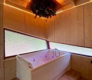Mons Chalet De Ski | Bobble Mons Centre - Jacuzzi - Sauna - Netflix
