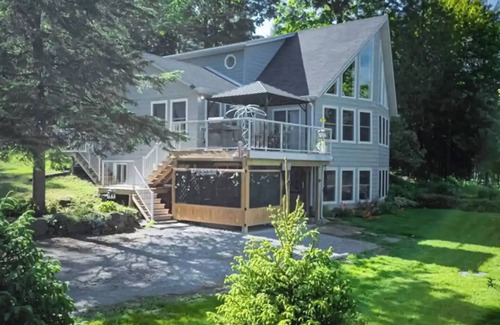 Bobcaygeon Cottage | Bobcaygeon Paradise Cottage