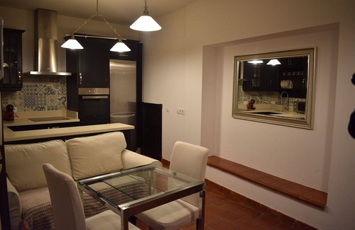 Constantina Appartement | Bodeguetas 1 bedroom with patio pets welcome