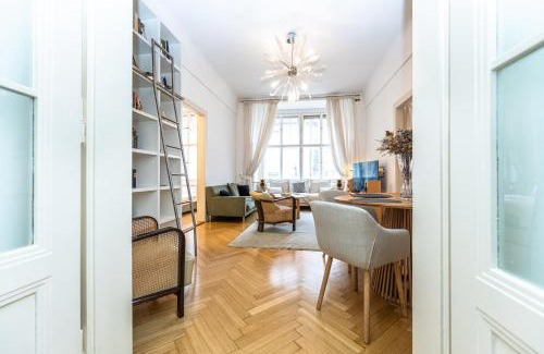 Josefov Appartement | Bohemian charm apartment by Paris Avenue 1