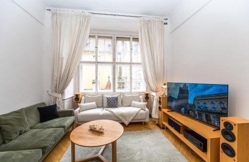 Josefov Appartement | Bohemian charm apartment by Paris Avenue 1