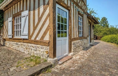 Equemauville Maison | Campagne bohème chic & Piscine Privée à Honfleur