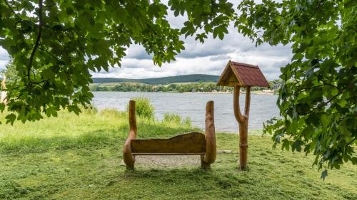 Kranichfeld Appartement | BohnApartments Juwel am See, mitten in der Natur - gratis Parkplatz - Kamin - WLAN - Nähe Erfurt