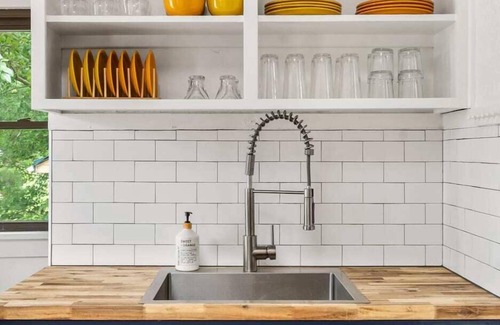 Xenia Maison | Boho Bungalow: 3BR on Miami Bike Path, Sleeps 7!