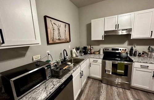 Turner Park Appartement | Boho Bungalow near TU/DT/Cherry St/Expo Center
