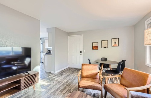 Five Points Copropriété | Boho-Chic Condo in Five Points Denver with Wifi, AC & Parking!