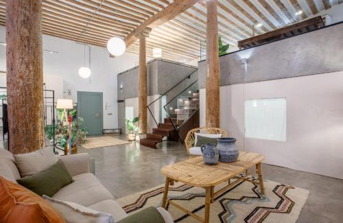Barrio de La Latina Appartement | Boho-Chic Loft in a Legendary 17th-Century 'Trap House