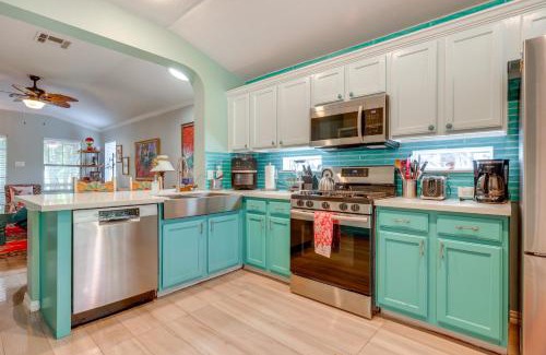 Kyle Maison | Boho-Chic Retreat with Yard, 22 Mi to Dtwn Austin!