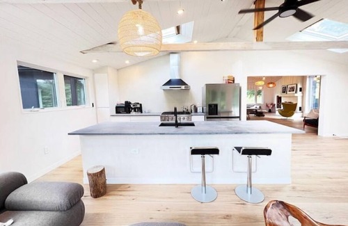 Accord Maison | BoHo Farm House with heated pool